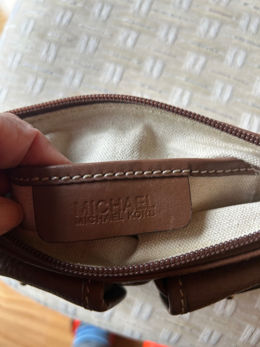 Michael Kors Leather Brown Pebbled Leather Double Pocket Shoulder Purse. - Picture 6 of 11